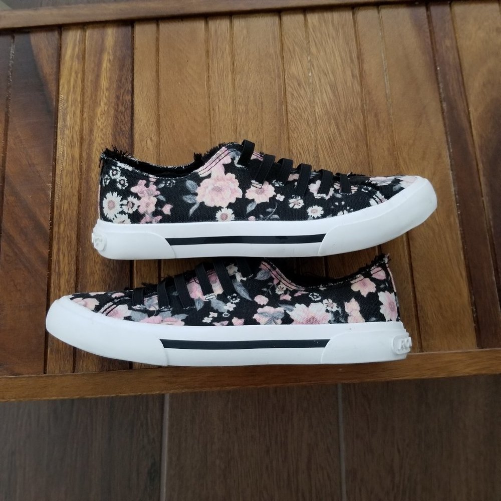 Rocket Dog Slip on sneakers
